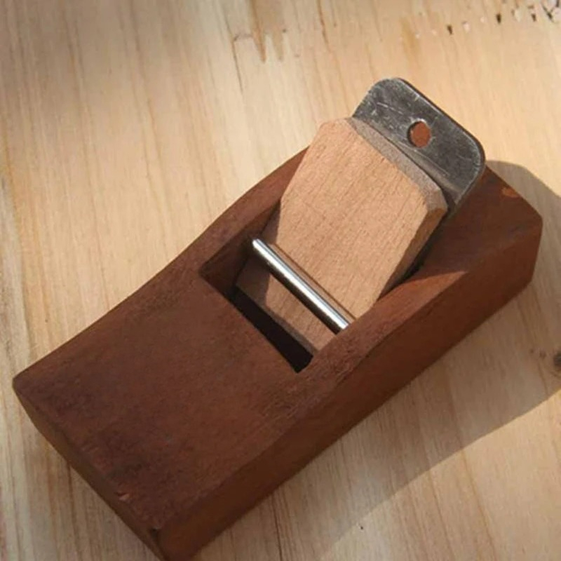เครื่องไสไม้ขนาดเล็กแบบมือถือ  - Woodworking Plan บทวิจารณ์และราคา
